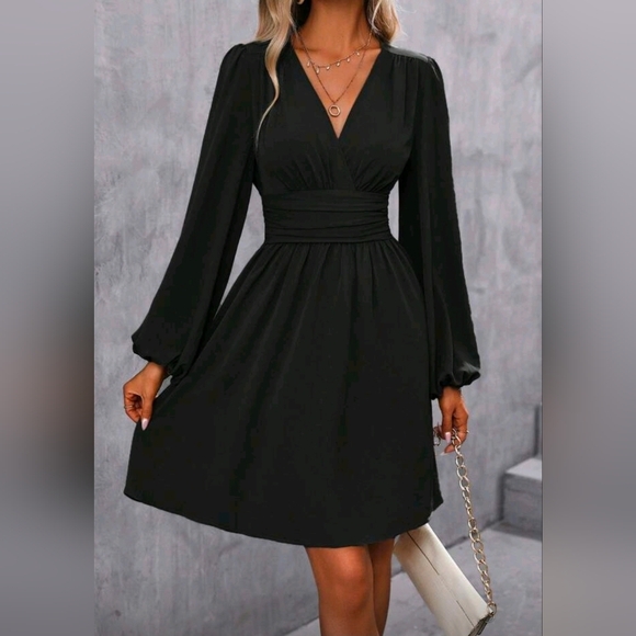 * NEW Chic Ruched Waist Lantern Sleeve Dress Black - Picture 4 of 10